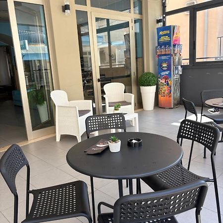 Hotel Adria Mare Rimini Eksteriør billede