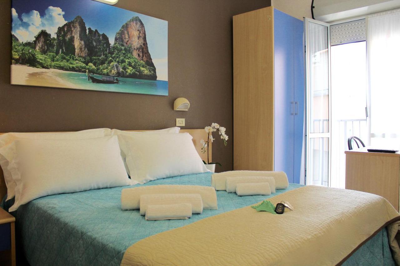 Hotel Adria Mare Rimini Eksteriør billede