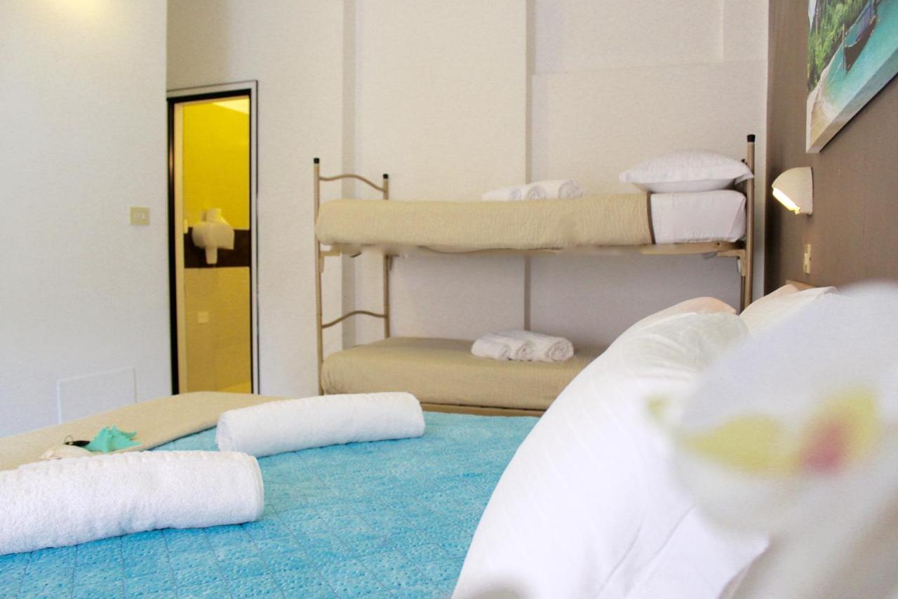 Hotel Adria Mare Rimini Eksteriør billede