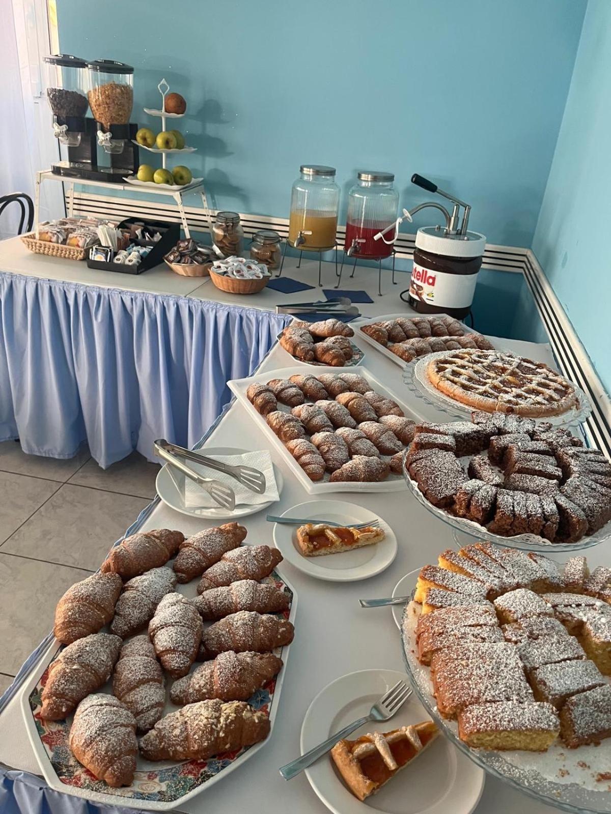 Hotel Adria Mare Rimini Eksteriør billede