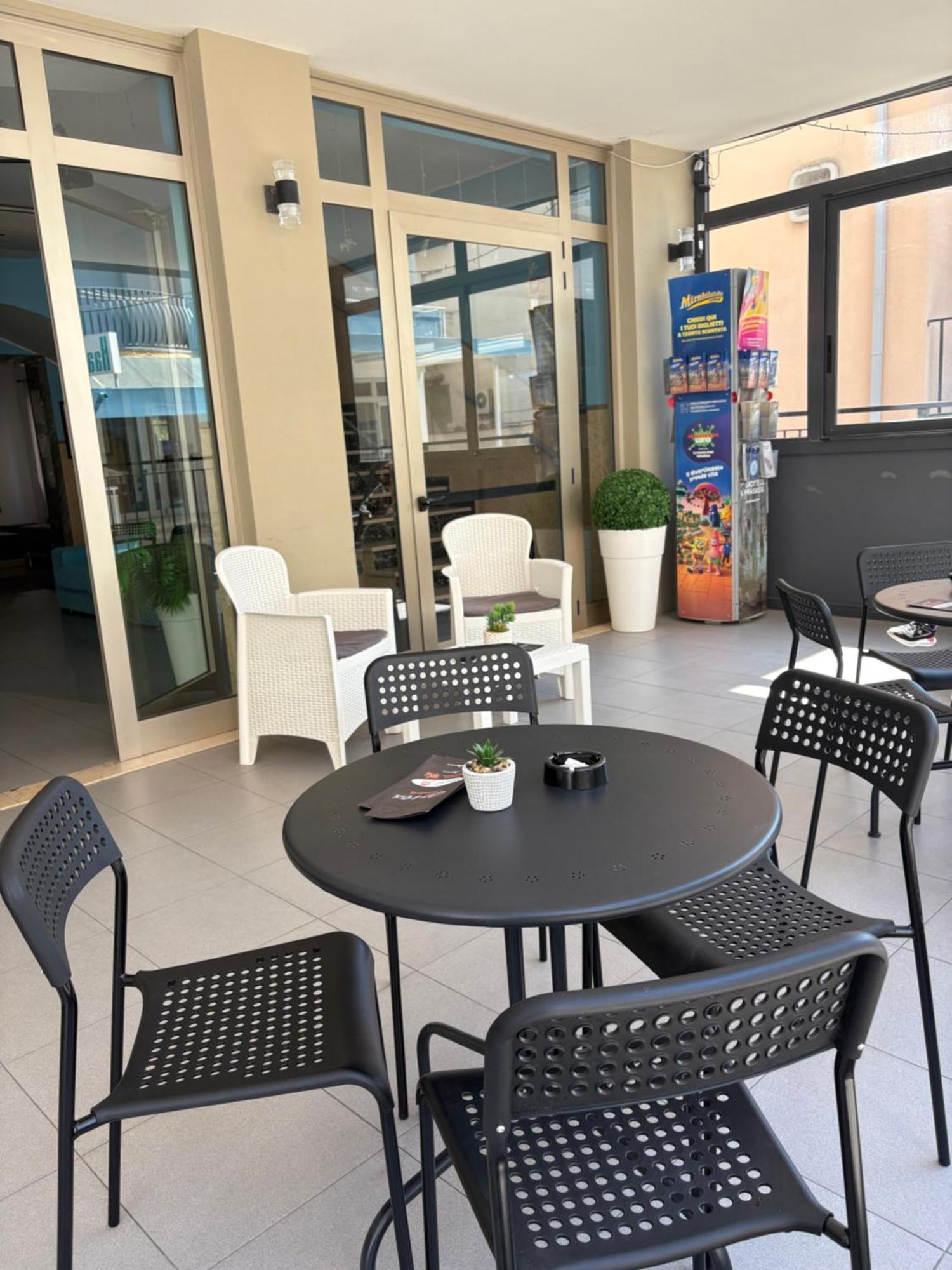 Hotel Adria Mare Rimini Eksteriør billede