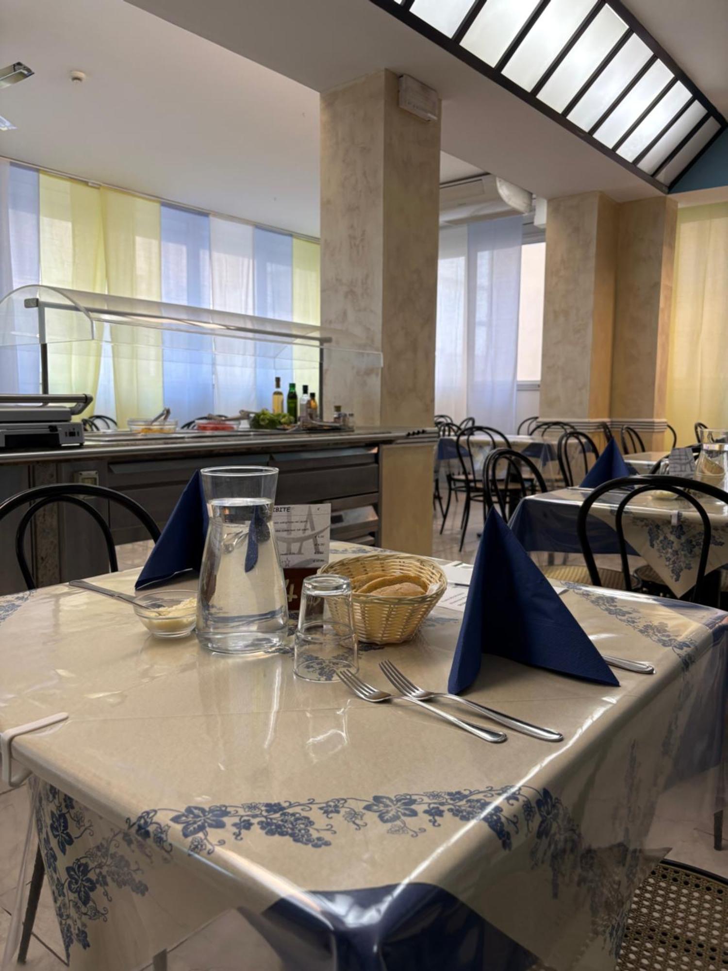 Hotel Adria Mare Rimini Eksteriør billede