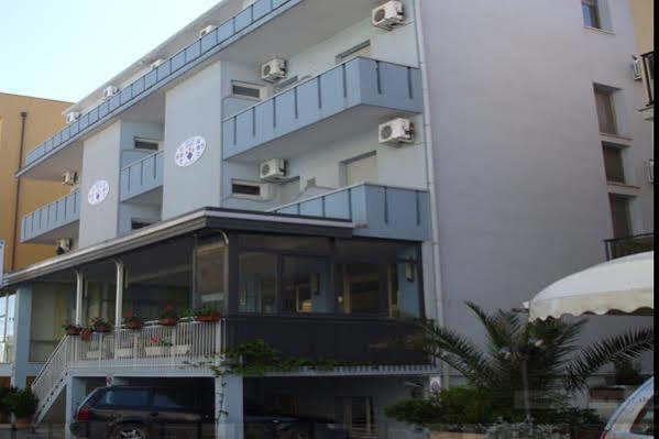 Hotel Adria Mare Rimini Eksteriør billede